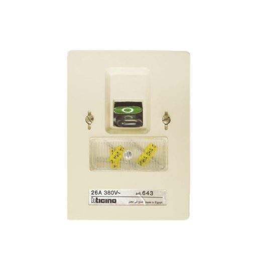 بتشينو , قاطع مجهز بالمصهرات للتركيب داخل الحائط , ثلاثي , 26امبير